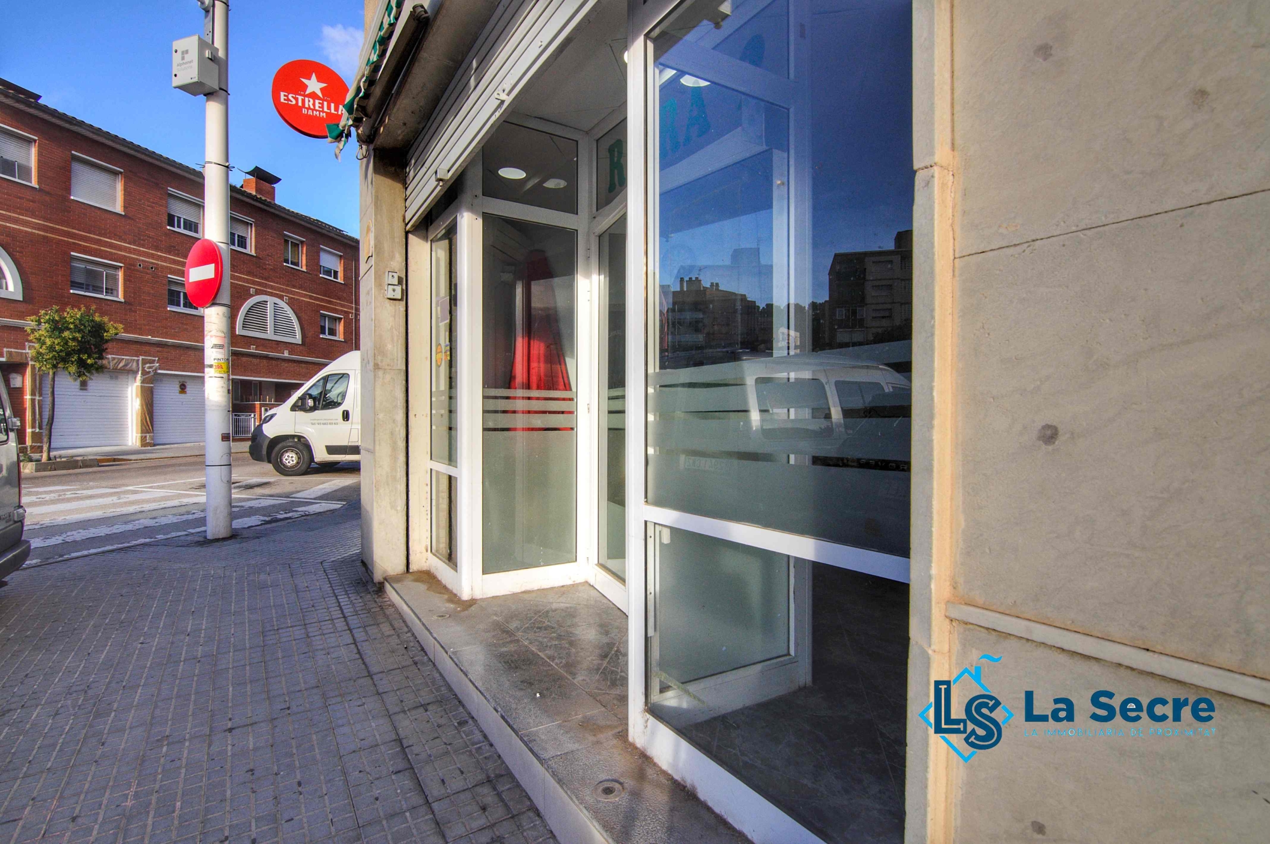 Local en venta en sant andreu de la barca (24)