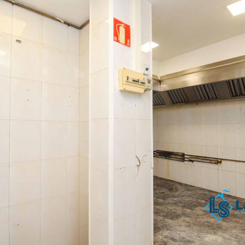 Local en venta en sant andreu de la barca (26)