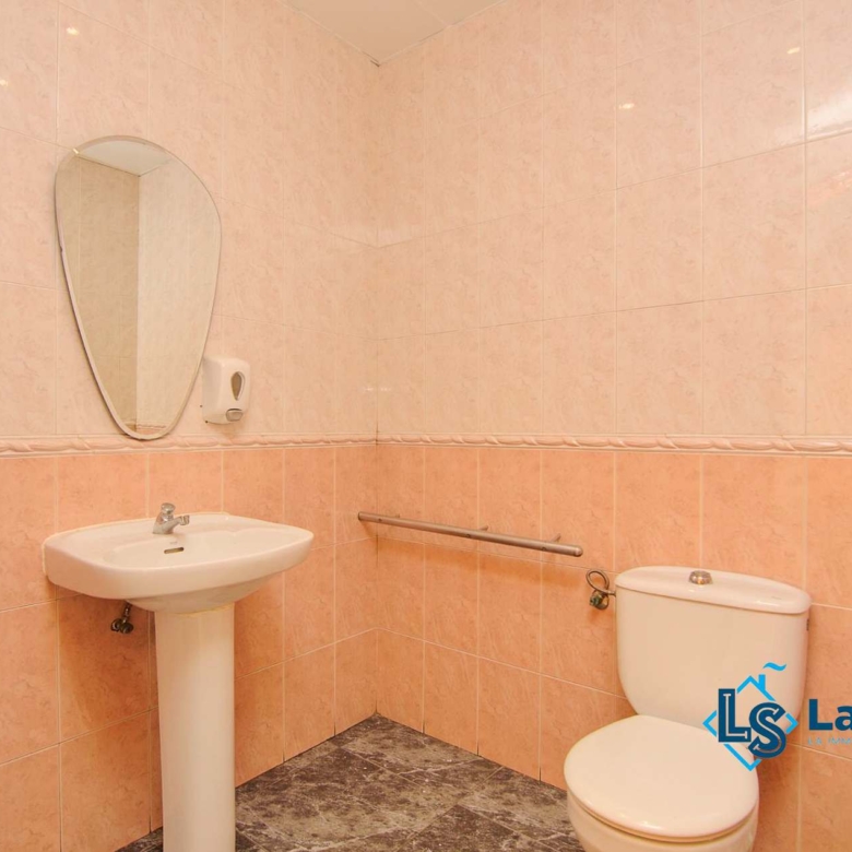 Local en venta en sant andreu de la barca (29)