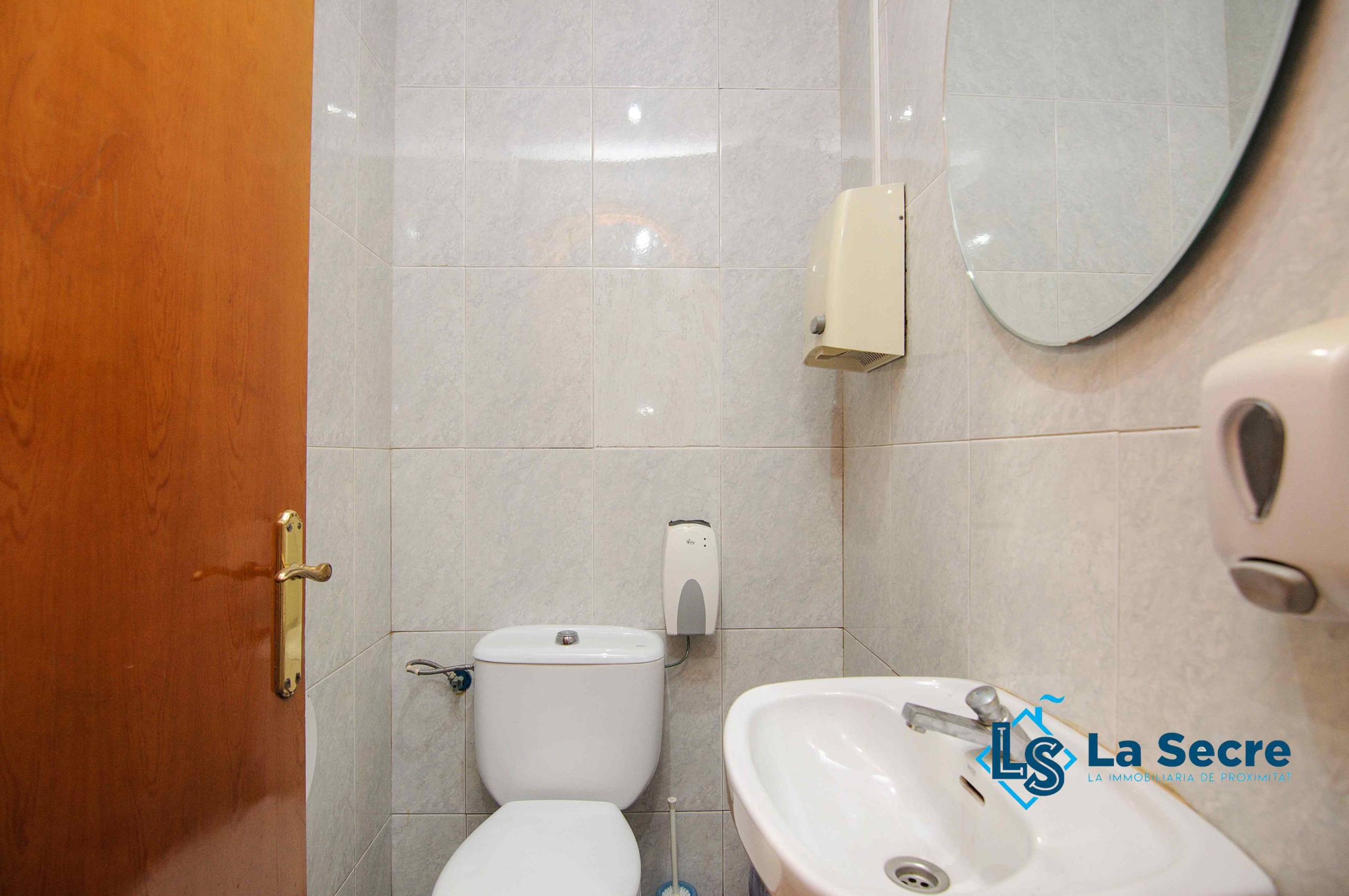 Local en venta en sant andreu de la barca (39)