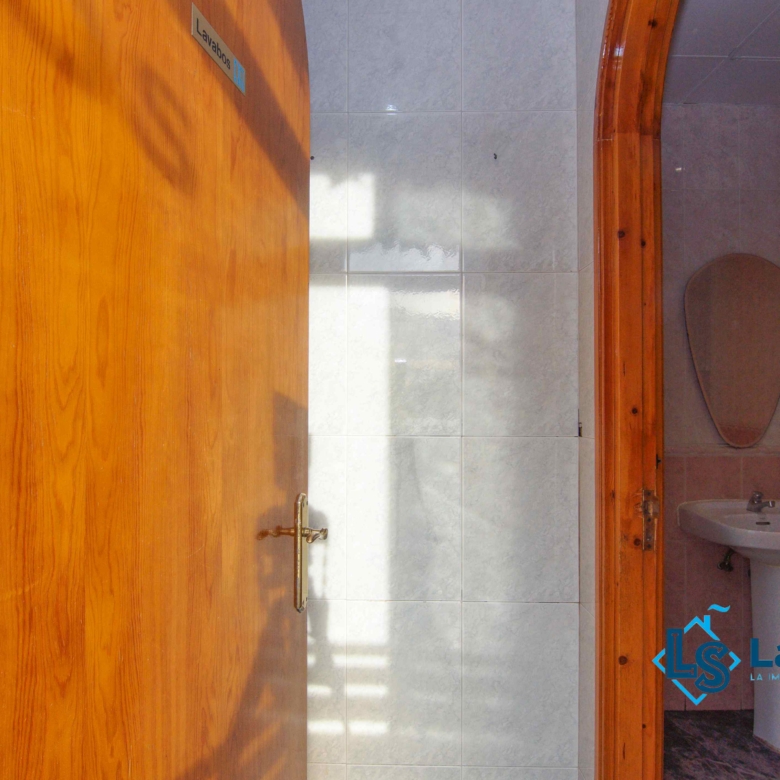 Local en venta en sant andreu de la barca (40)