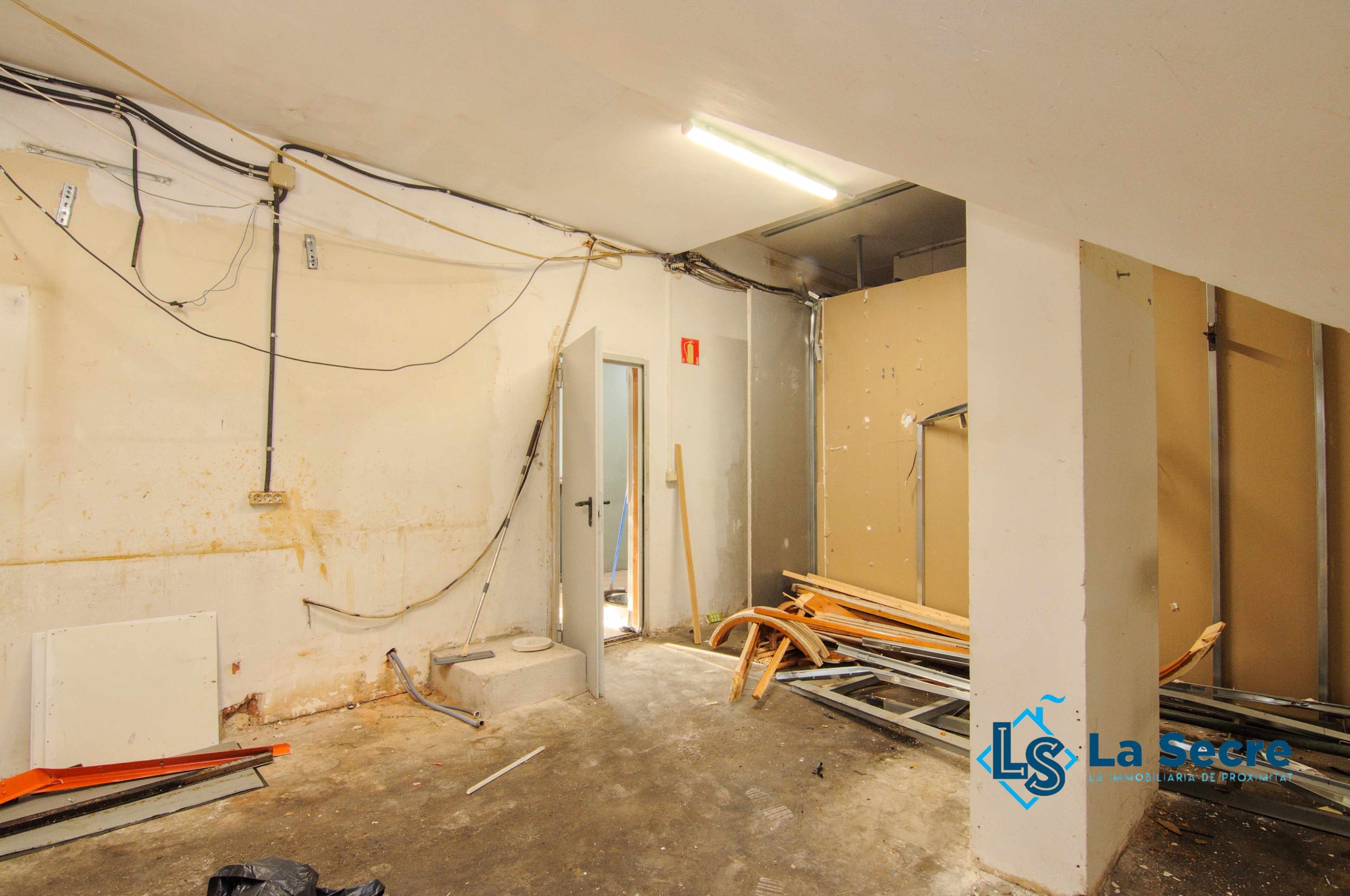 Local en venta en sant andreu de la barca (42)