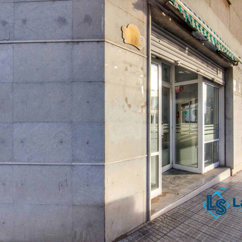 Local en venta en sant andreu de la barca (46)